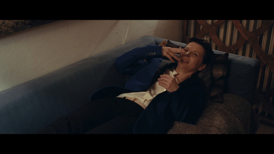 Screen capture from Clouds of Sils Maria