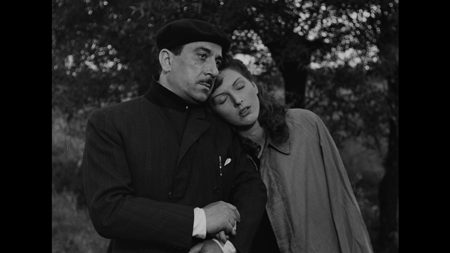 Screen capture from Essential Fellini