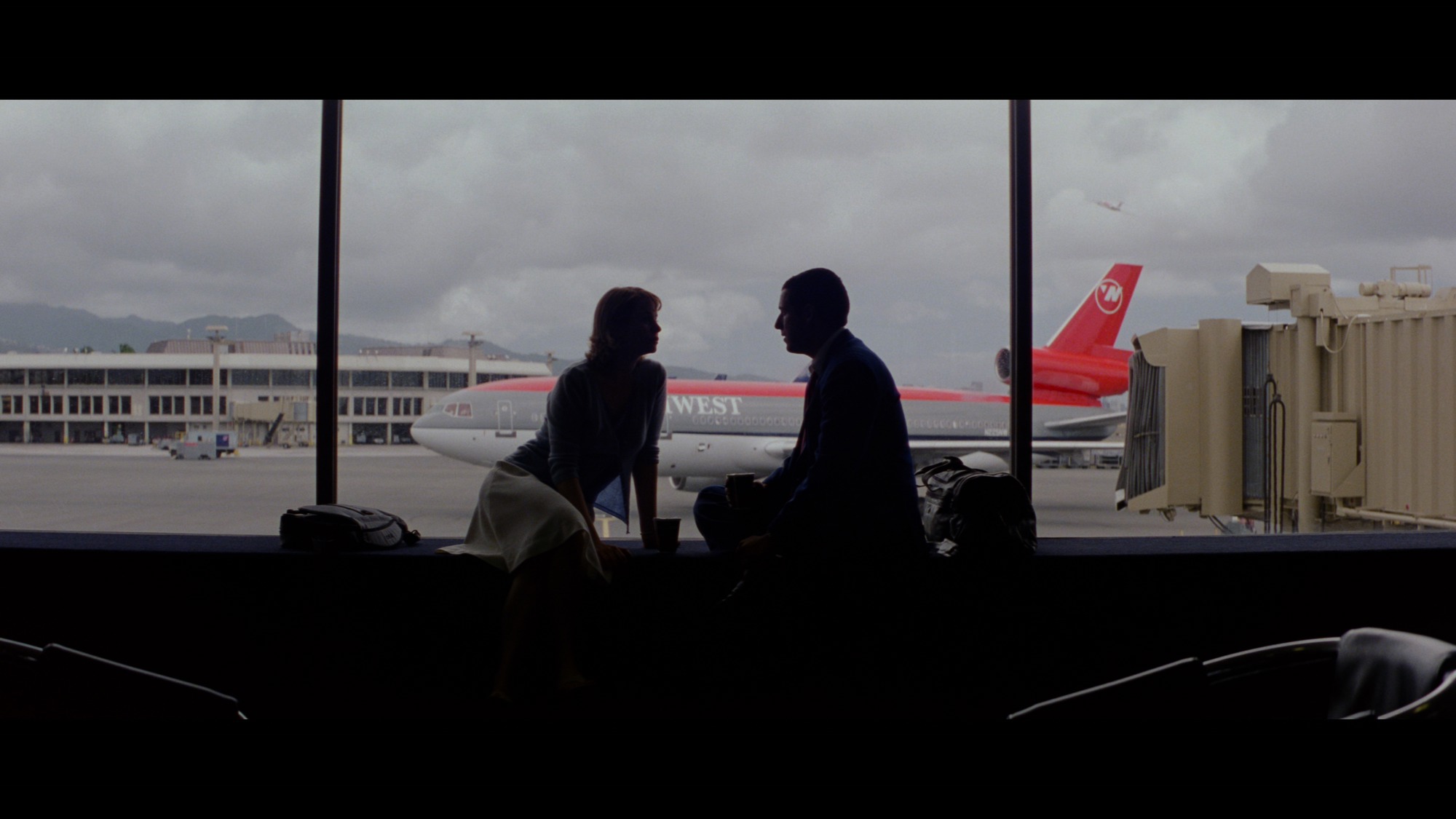 Screen capture from Punch-Drunk Love