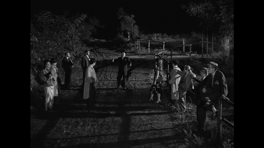 Screen capture from Essential Fellini
