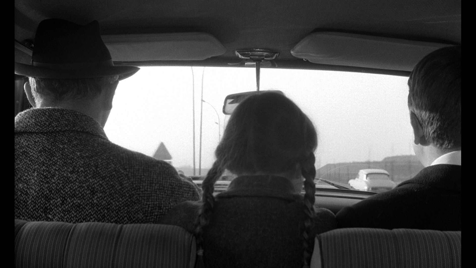 Screen capture from La peau douce