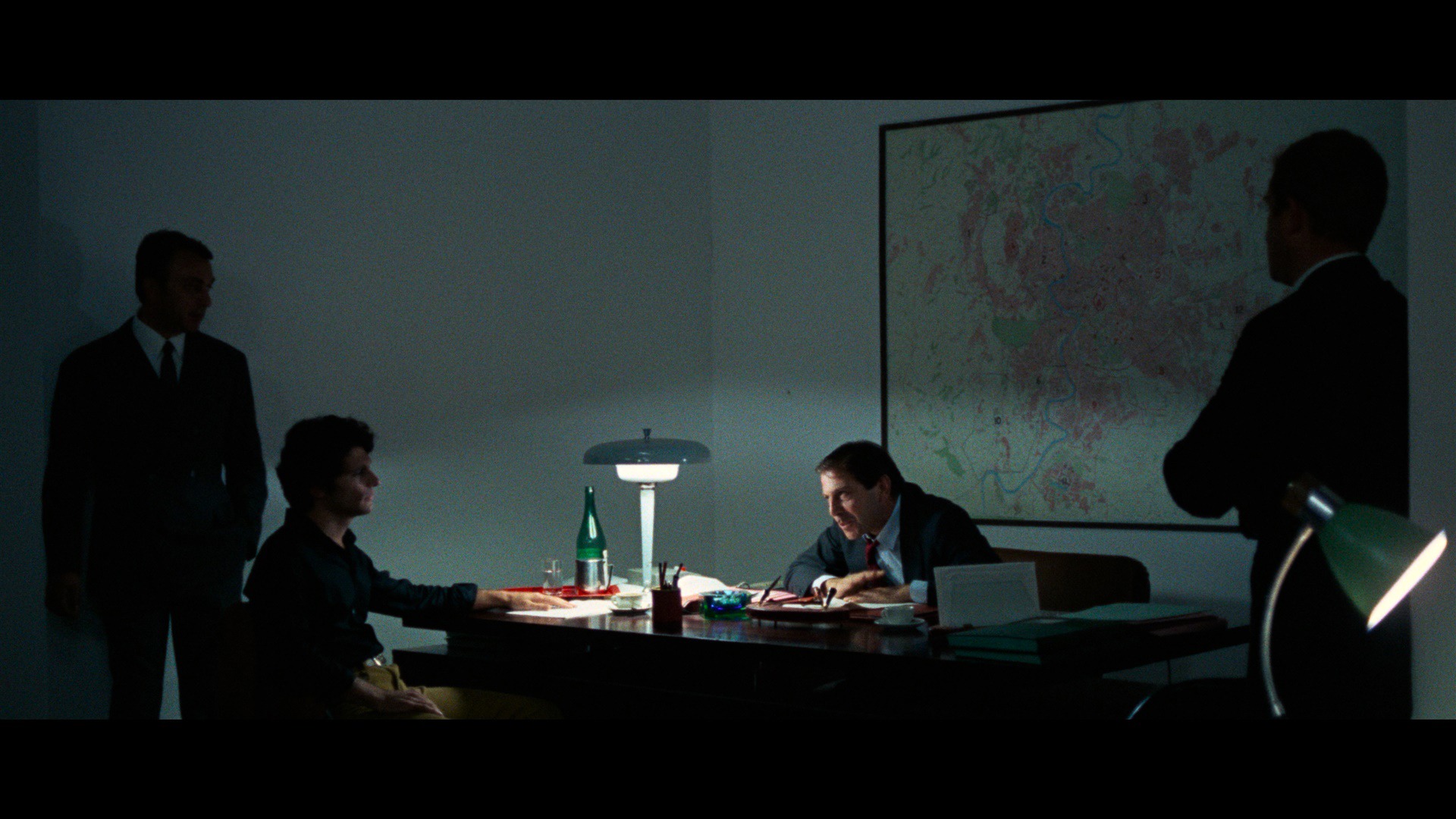 Screen capture from The Bird with the Crystal Plumage