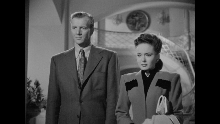 Screen capture from Mildred Pierce
