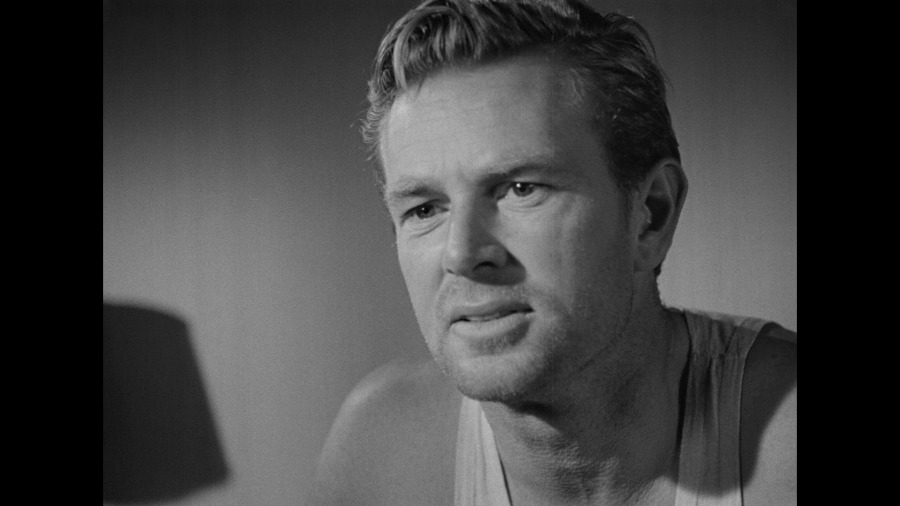 Screen capture from The Asphalt Jungle