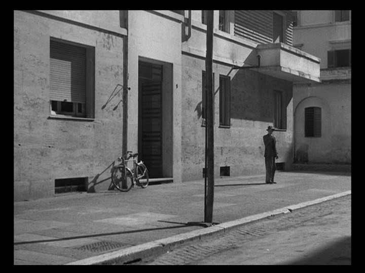 Screen capture from Bicycle Thieves