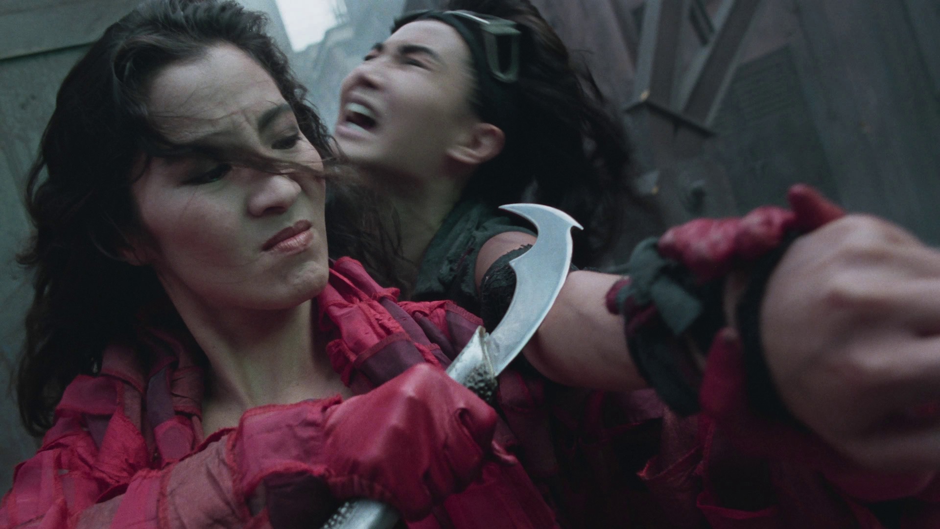 Screen capture from The Heroic Trio / Executioners