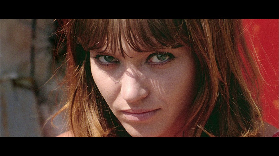 Screen capture from Pierrot le fou
