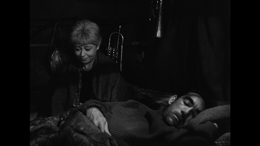 Screen capture from Essential Fellini