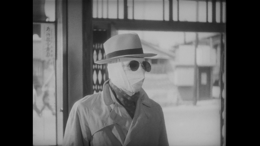 Screen capture from The Invisible Man Appears/The Invisible Man Vs. The Human Fly