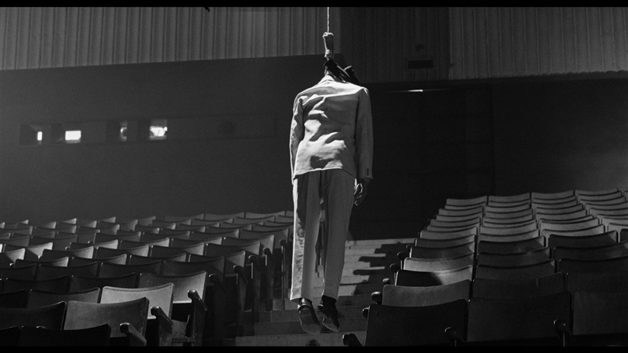 Screen capture from Essential Fellini