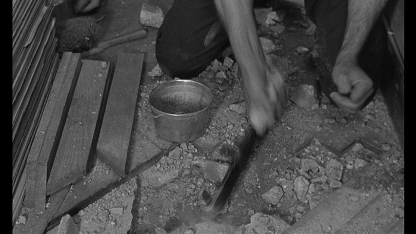 Screen capture from Le trou