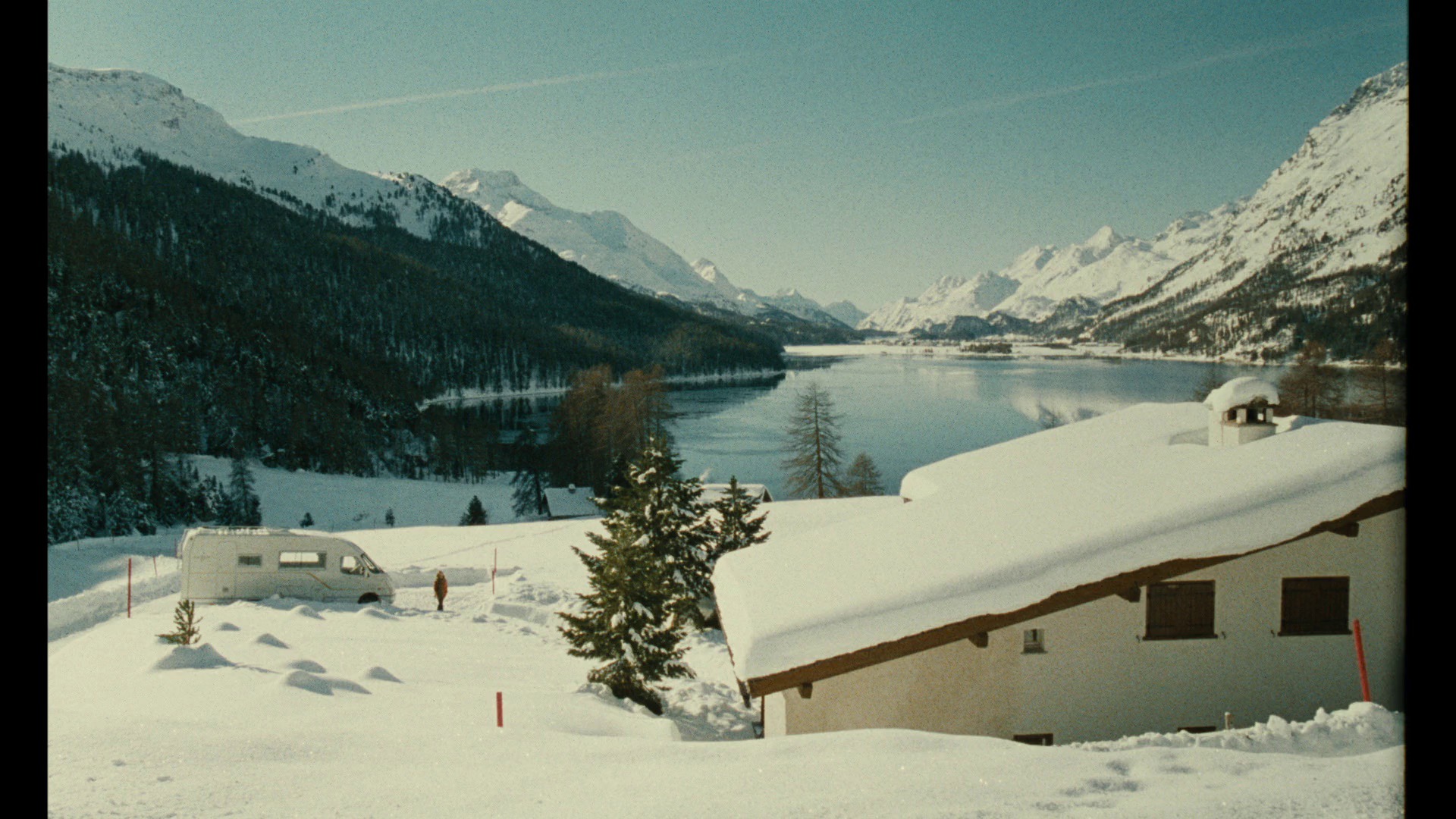 Screen capture from The Swindle