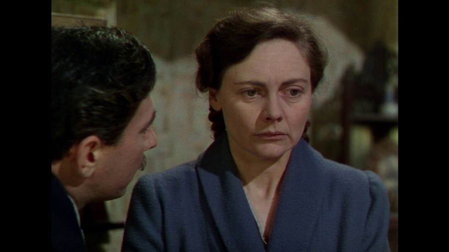 Screen capture from David Lean Directs Noël Coward