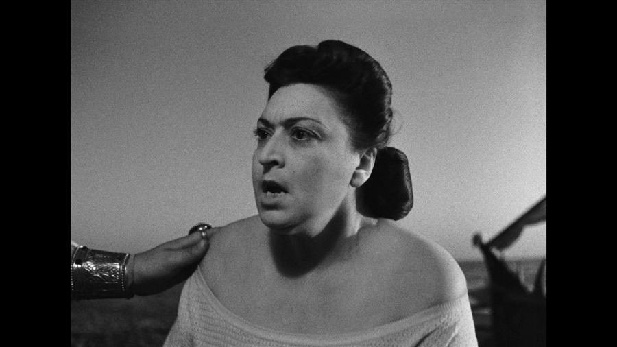Screen capture from Essential Fellini