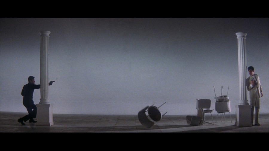 Screen capture from Tokyo Drifter