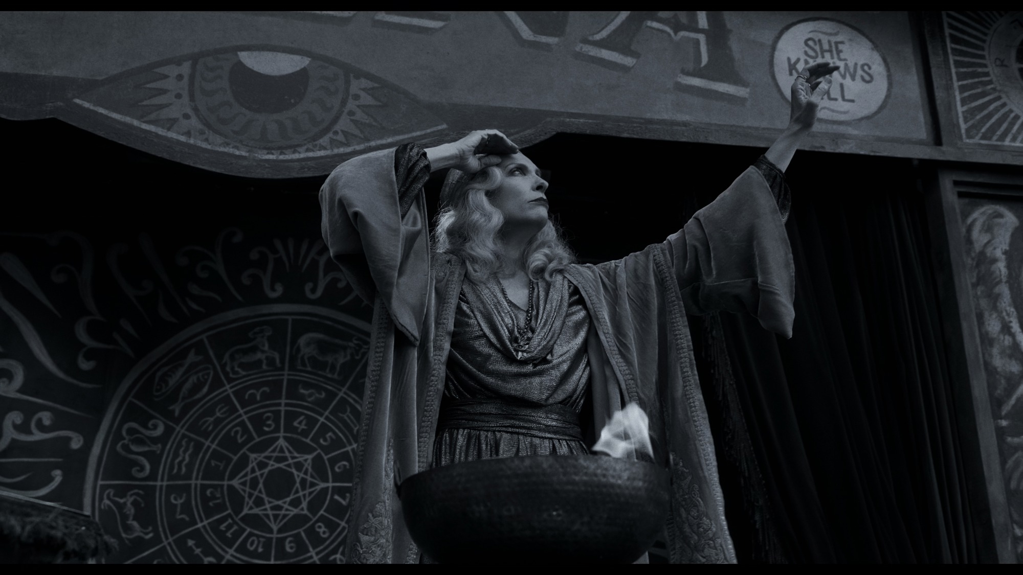 Screen capture from Nightmare Alley
