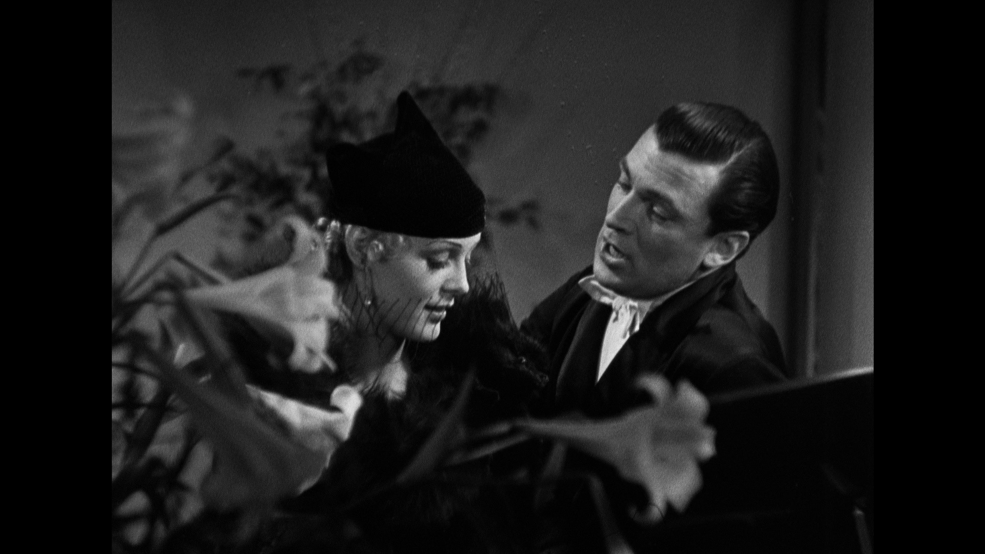 Screen capture from The Kiss Before the Mirror