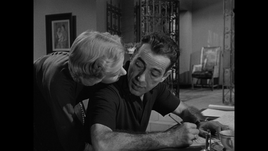 Screen capture from In a Lonely Place