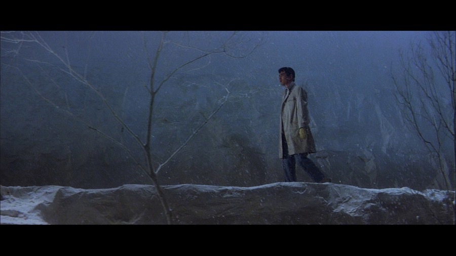 Screen capture from Tokyo Drifter