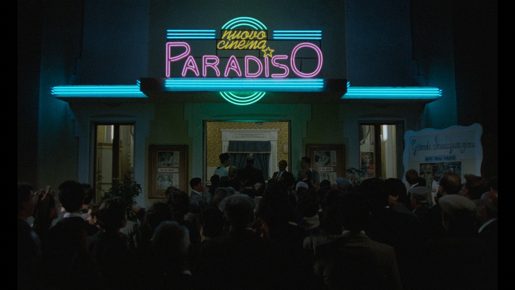 Screen capture from Cinema Paradiso