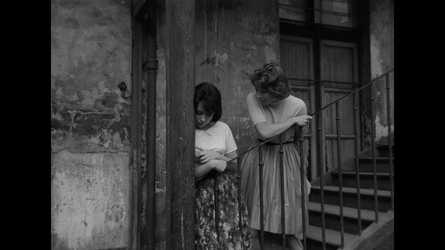 Screen capture from Paris Belongs to Us
