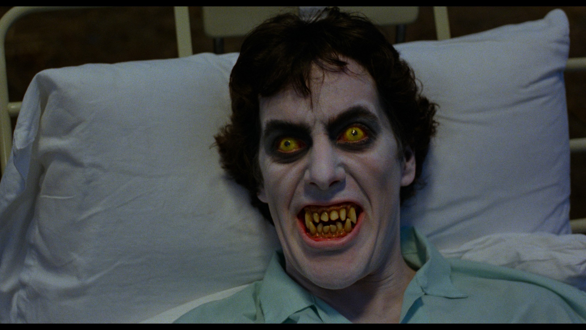 Screen capture from An American Werewolf in London