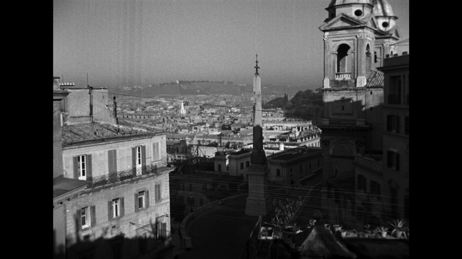 Screen capture from Essential Fellini