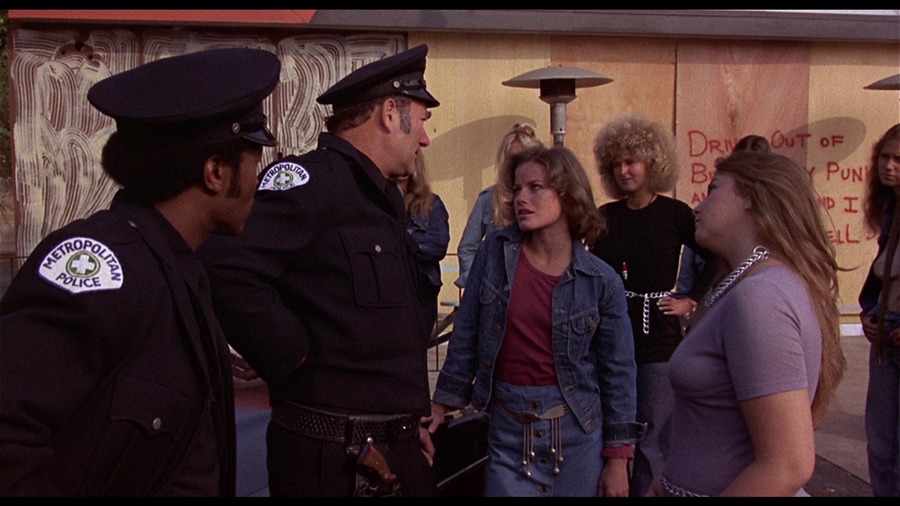 Screen capture from Switchblade Sisters