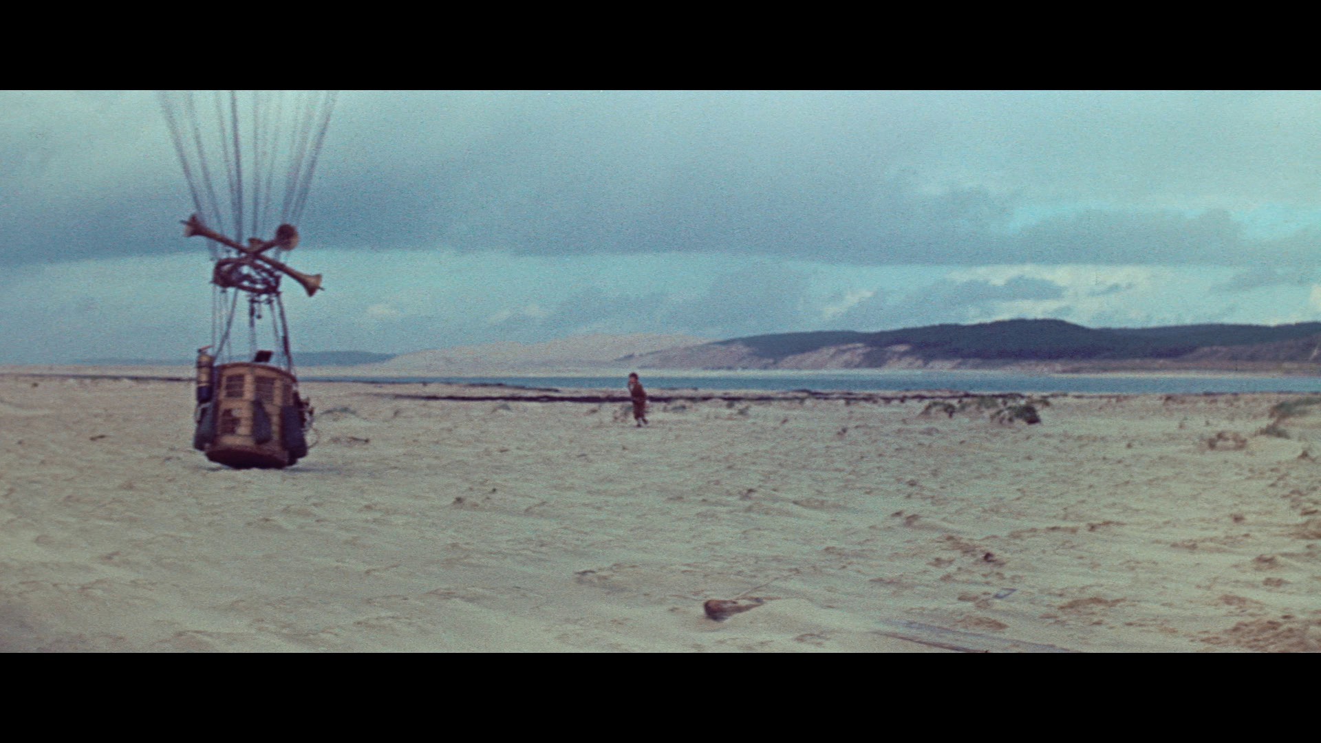 Screen capture from The Red Balloon and Other Stories: Five Films by Albert Lamorisse