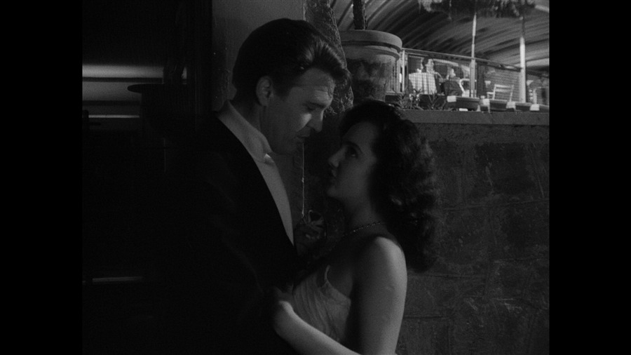 Screen capture from Essential Fellini