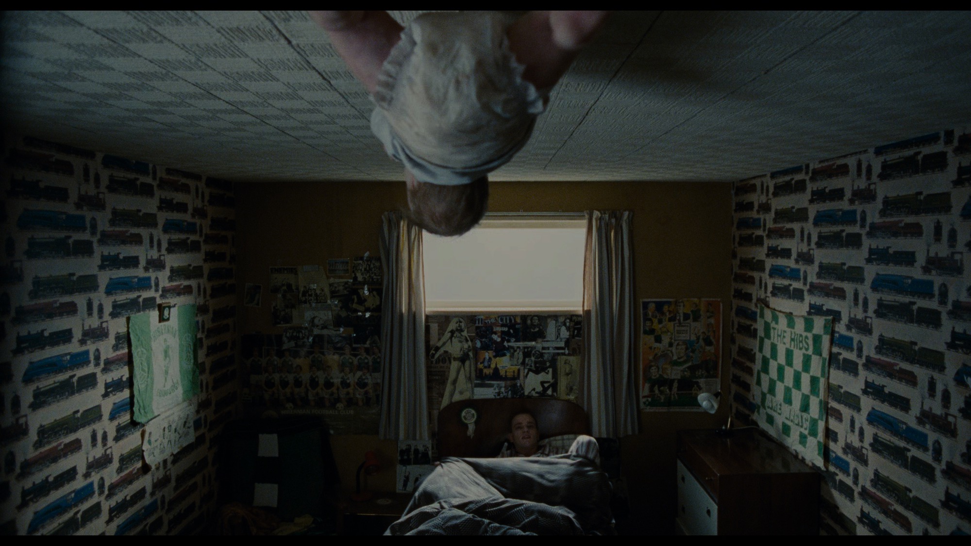 Screen capture from Trainspotting