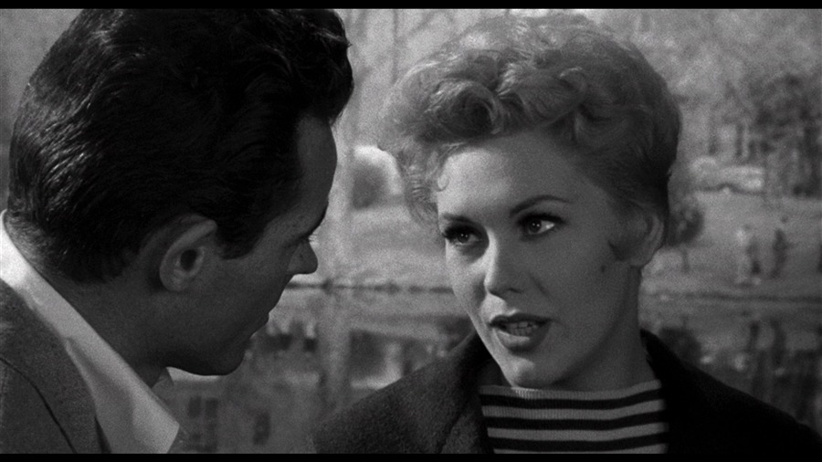 Screen capture from 5 Against the House