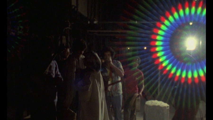 Screen capture from Trances / The Housemaid