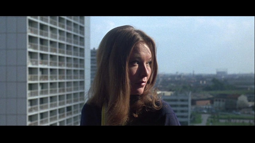 Screen capture from 2 or 3 Things I Know About Her