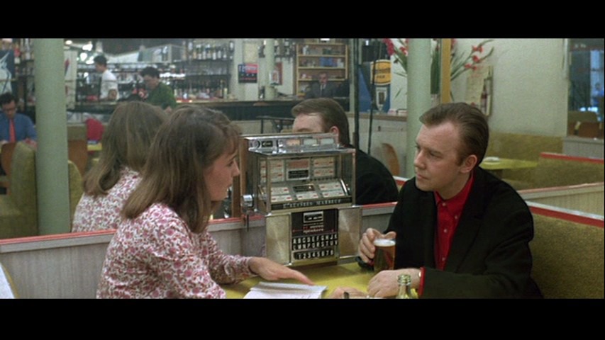 Screen capture from 2 or 3 Things I Know About Her