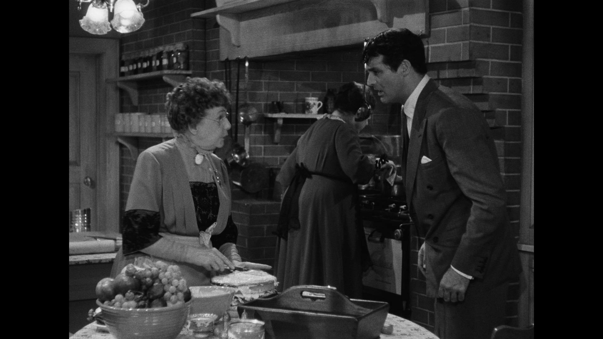 Screen capture from Arsenic and Old Lace