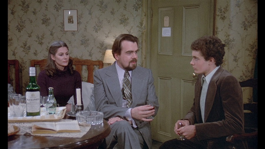 Screen capture from The Phantom of Liberty