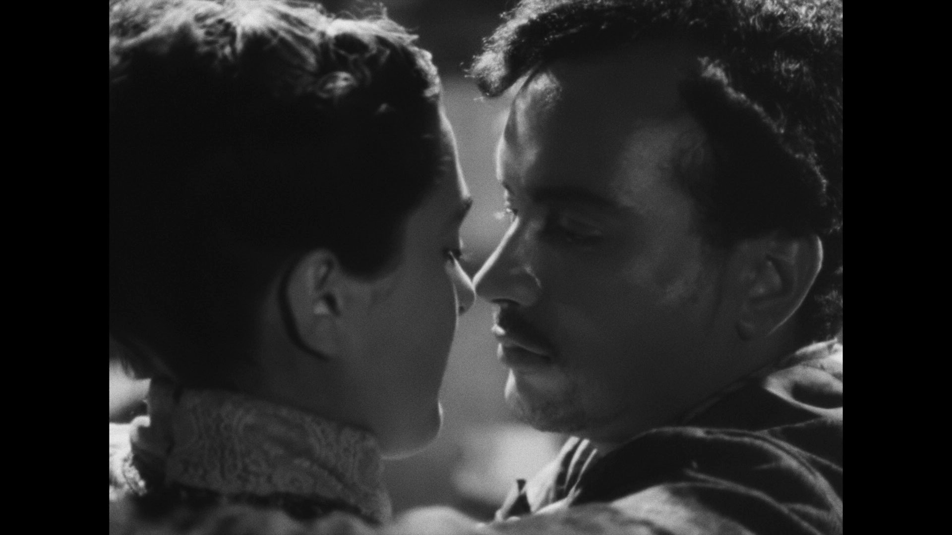 Screen capture from Sambizanga / Prisioneros de la tierra