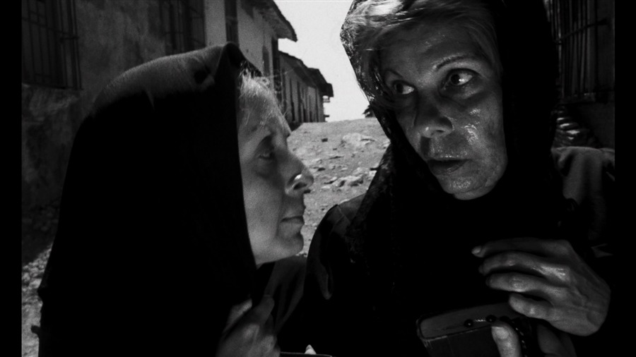 Screen capture from Lucía / After the Curfew