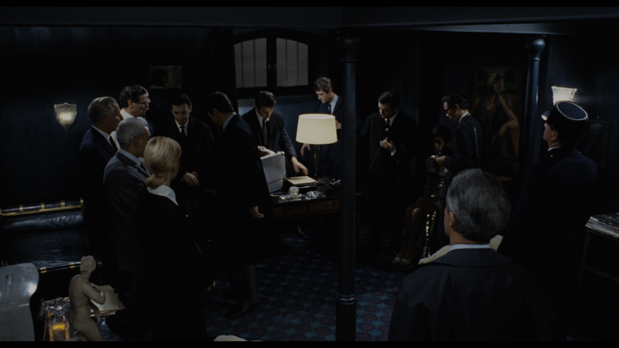 Screen capture from Le samouraï