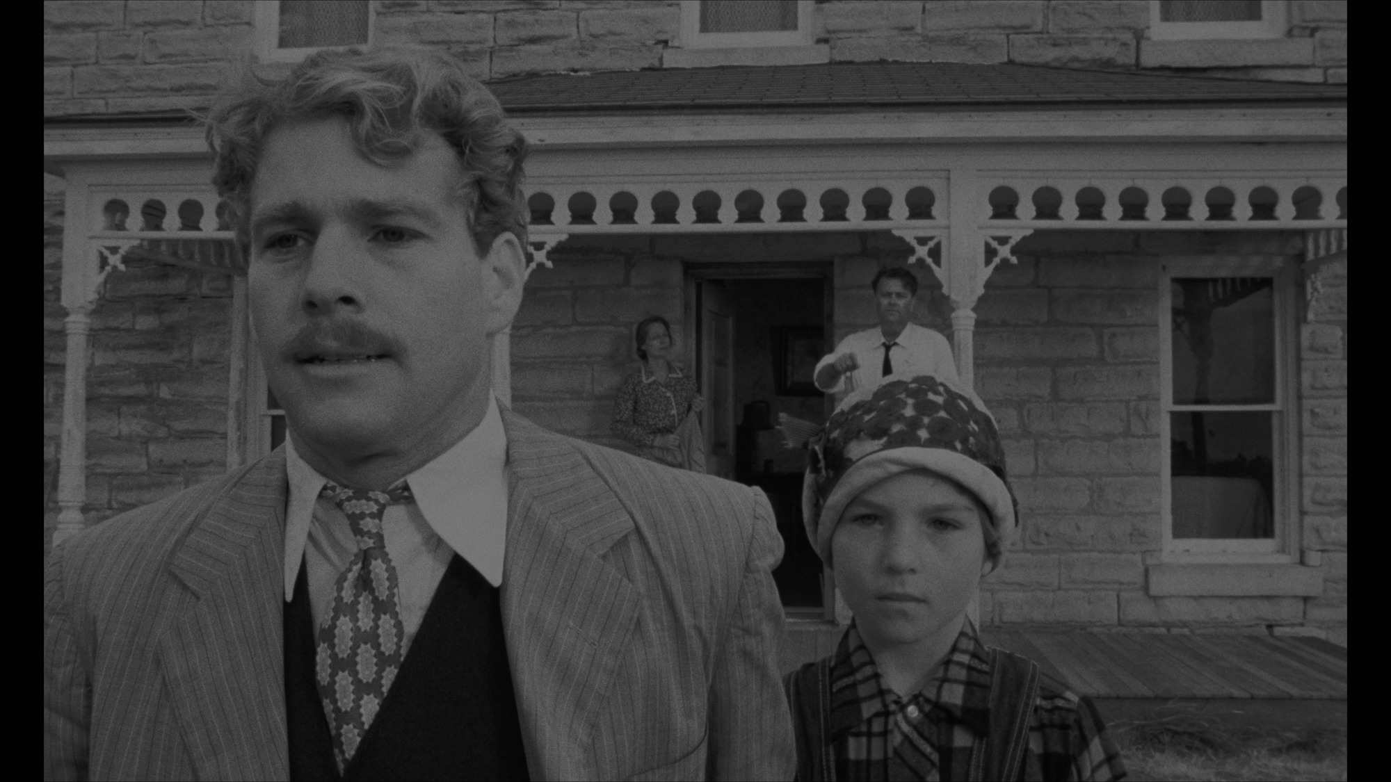 Screen capture from Paper Moon