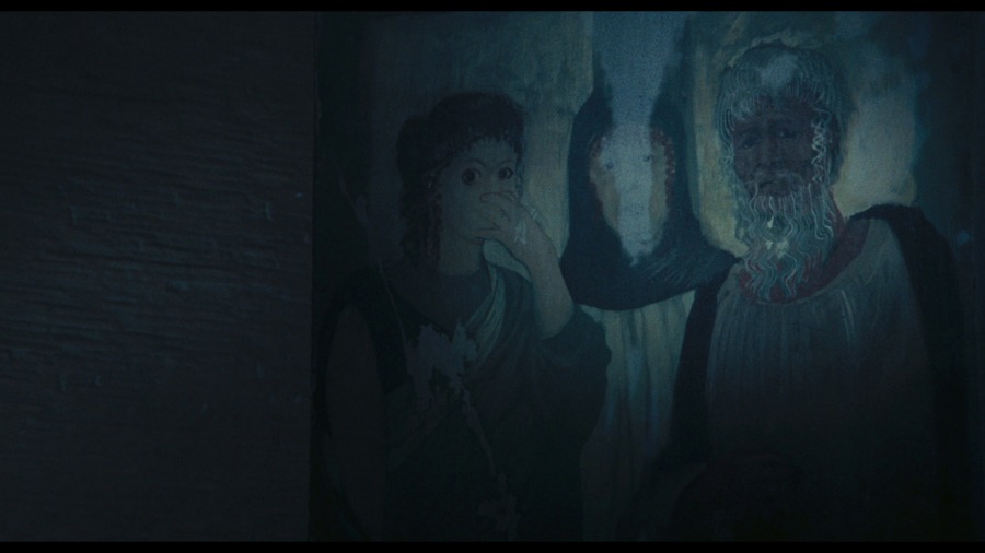 Screen capture from Roma