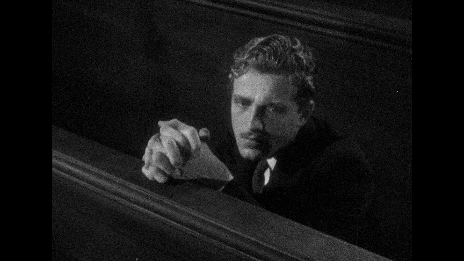 Screen capture from Broken Lullaby
