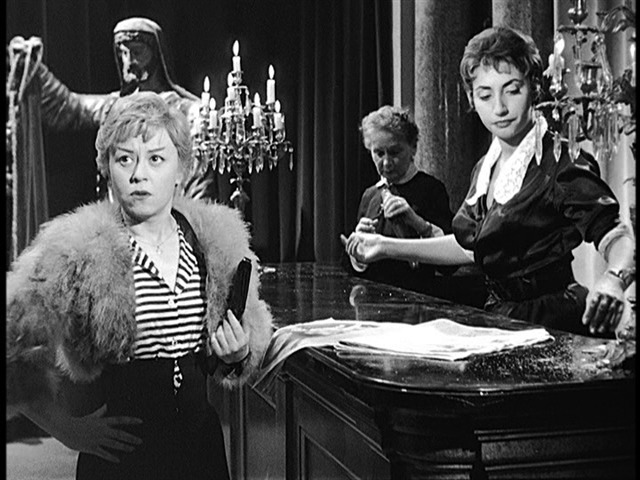 Screen capture from Nights of Cabiria
