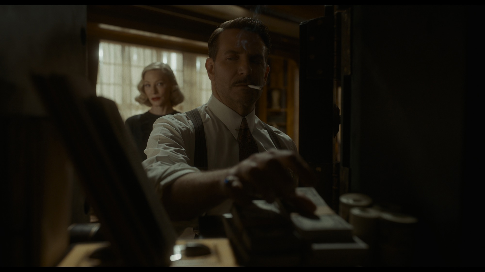 Screen capture from Nightmare Alley