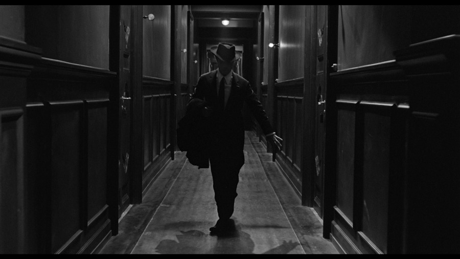 Screen capture from Essential Fellini