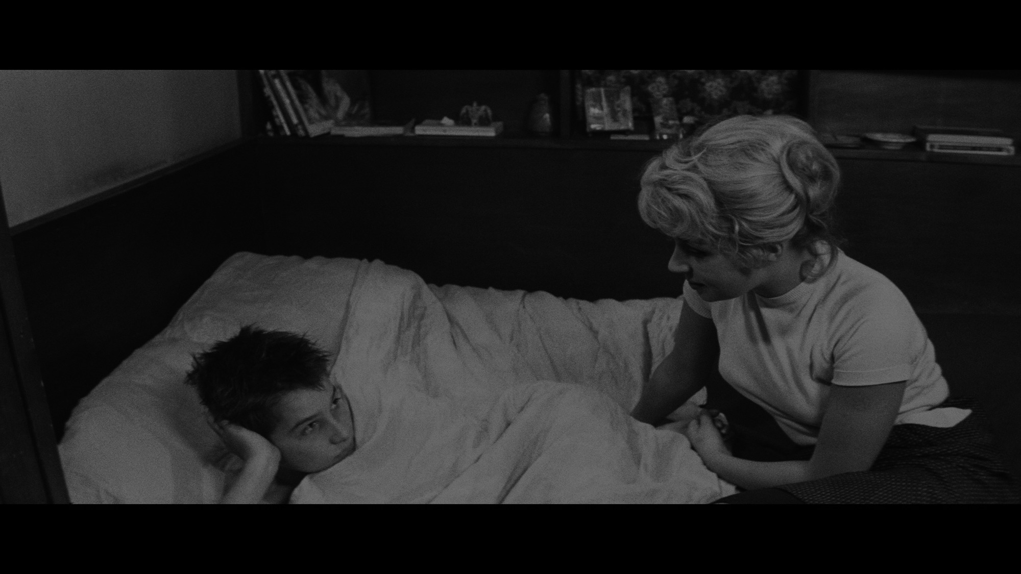 Screen capture from The 400 Blows with Antoine and Colette