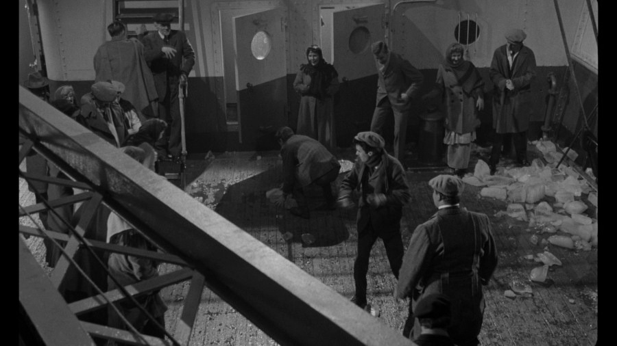 Screen capture from A Night to Remember