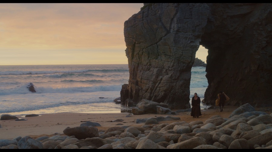 Screen capture from Portrait of a Lady on Fire