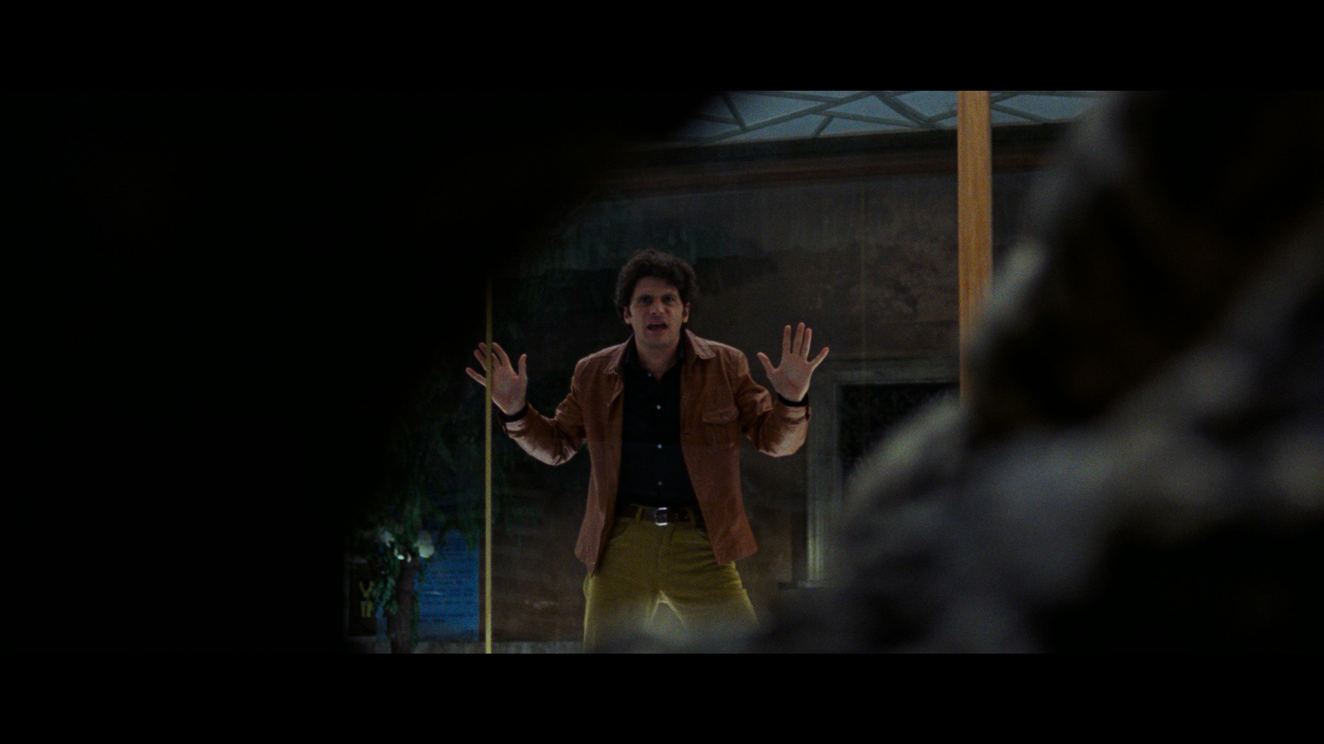 Screen capture from The Bird with the Crystal Plumage